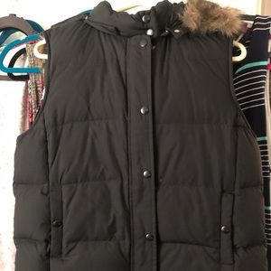 Black Gap fur lined hoody vest